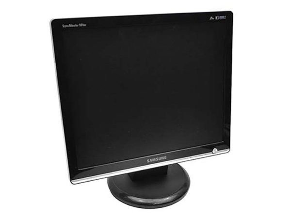 SAMSUNG 19IN Flat Panel Monitor - GH19PS